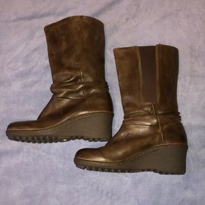 Keen Akita Wedge Slouch Slip On Boots Brown 8.5